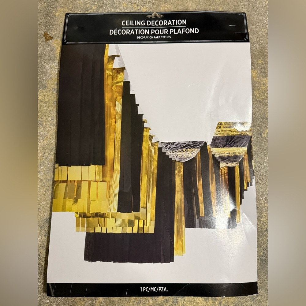 Amscan 10 Foot Gold and Black Fringe Ceiling Party Decoration - NIP